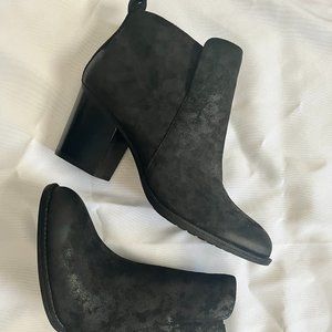 Sofft Black Metallic Ware Suede Bootie | Size 10 Women | new without tags